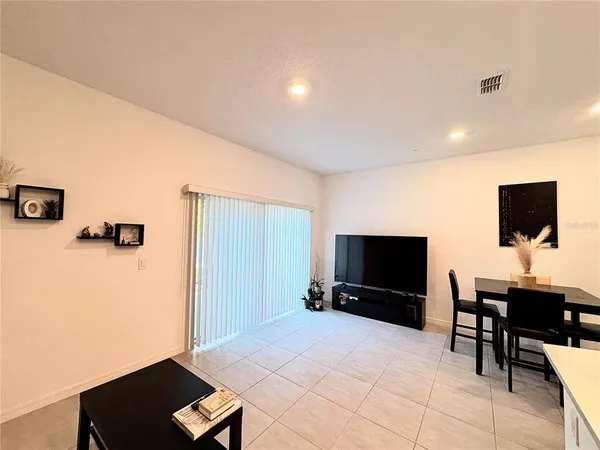 $2,100 | 5020 Revolutionary Way, St. Cloud, FL 34769