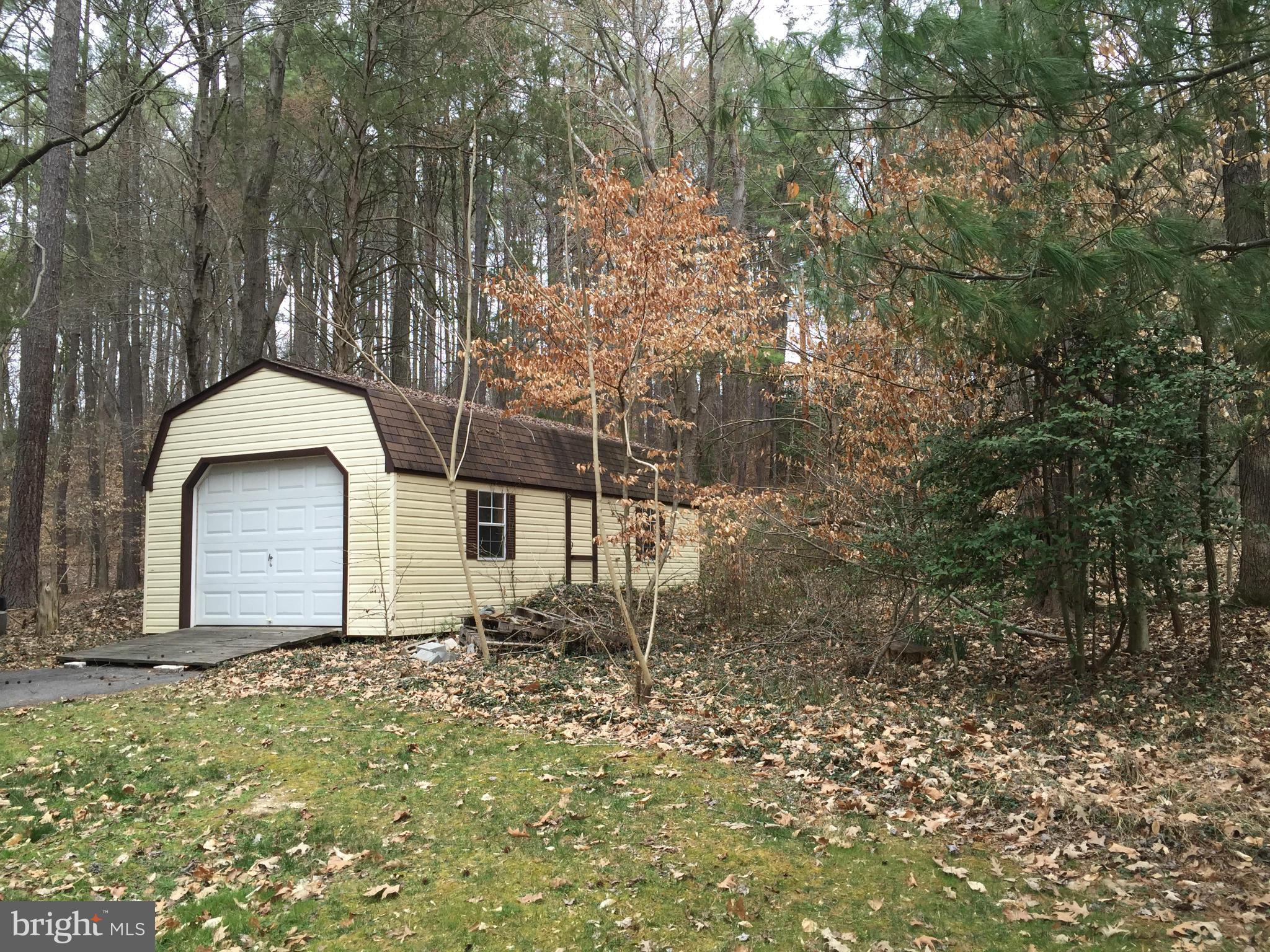 6520 Valley Road La Plata, MD 20646 - Photo 3 of 9 detached garage