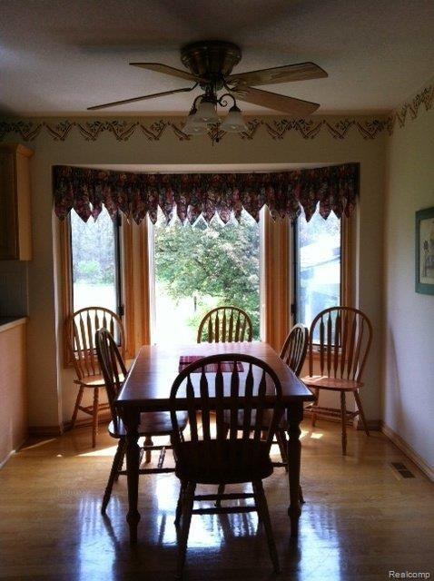 4251 Boscher Road Howell, MI 48843 - Photo 7 of 25 Dining area.jpg