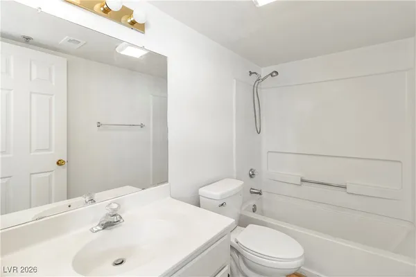 $144,900 | 3550 Bay Sands Drive, Unit 2015, Laughlin, NV 89029