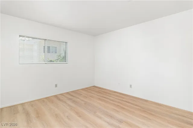 $155,900 | 3550 Bay Sands Drive, Unit 2015, Laughlin, NV 89029