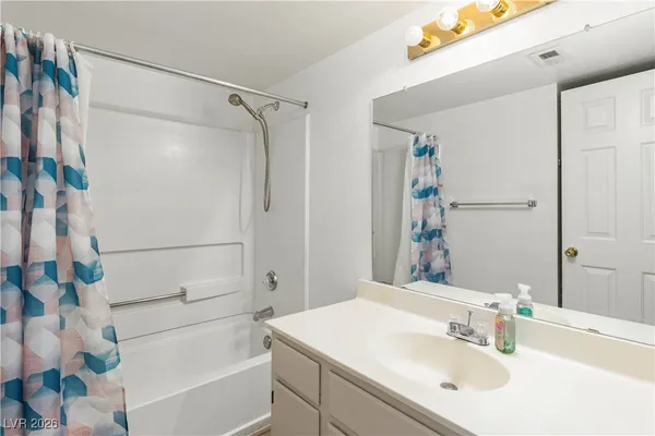 $144,900 | 3550 Bay Sands Drive, Unit 2015, Laughlin, NV 89029