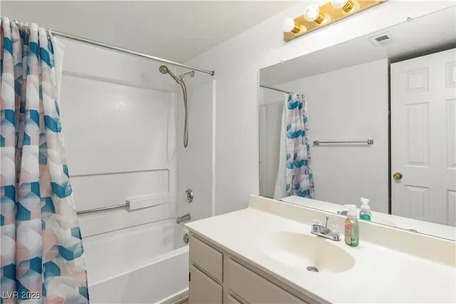 $155,900 | 3550 Bay Sands Drive, Unit 2015, Laughlin, NV 89029