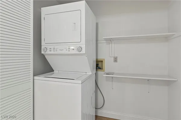 $144,900 | 3550 Bay Sands Drive, Unit 2015, Laughlin, NV 89029