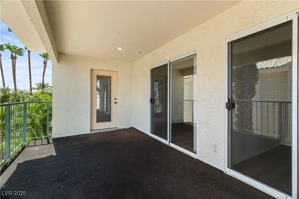 $144,900 | 3550 Bay Sands Drive, Unit 2015, Laughlin, NV 89029