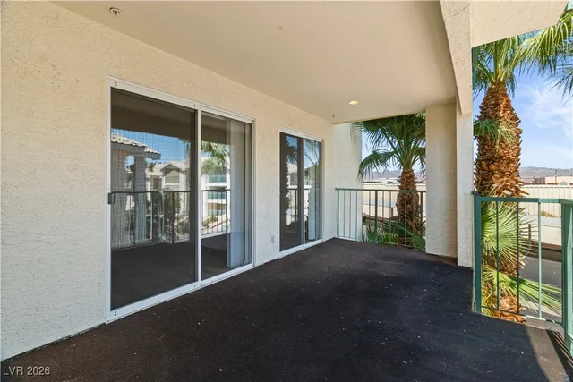 $155,900 | 3550 Bay Sands Drive, Unit 2015, Laughlin, NV 89029