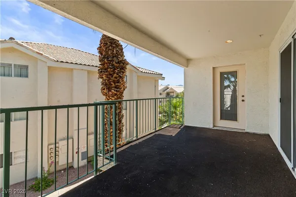 $144,900 | 3550 Bay Sands Drive, Unit 2015, Laughlin, NV 89029