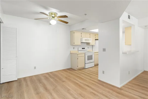 $144,900 | 3550 Bay Sands Drive, Unit 2015, Laughlin, NV 89029