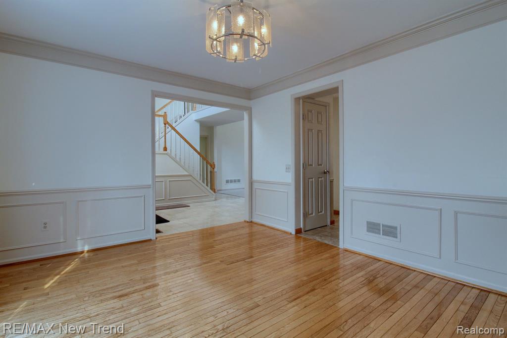 45331 Courtview Trail Novi, MI 48375 - Photo 8 of 30