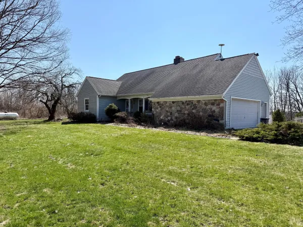 $389,900 | 6671 Centerline Road, Saranac, MI 48881