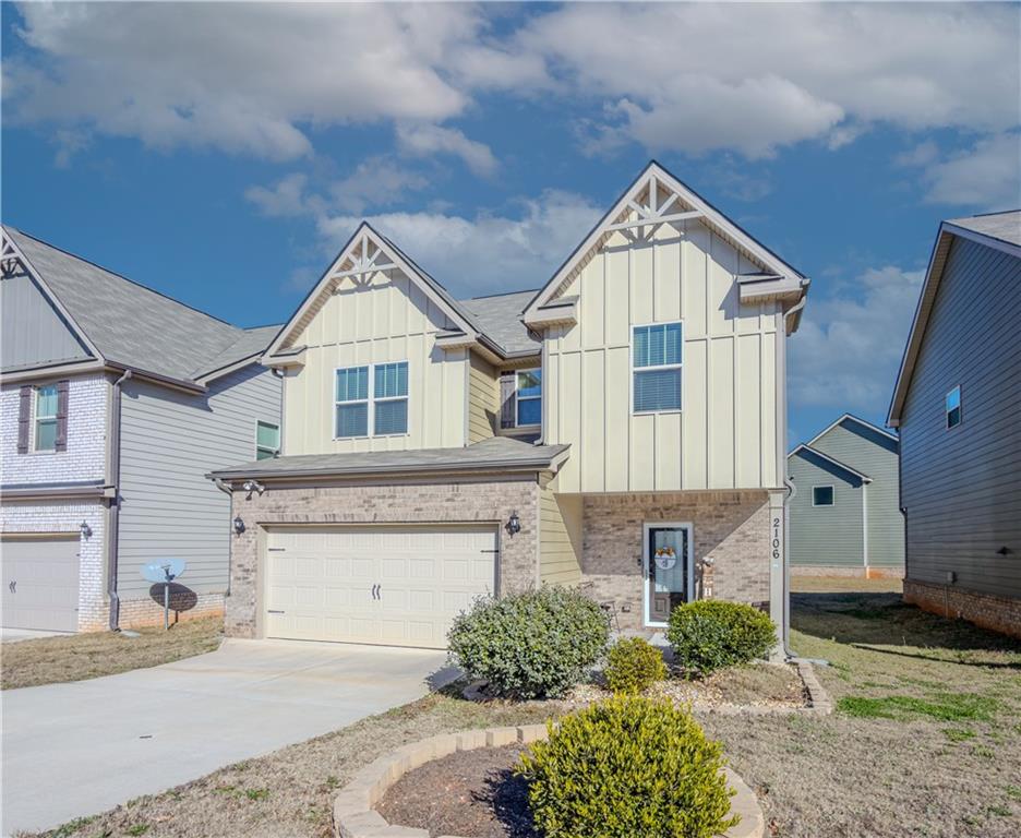 2106 Bridgewater Pass Hampton, GA 30228 - Photo 3 of 35