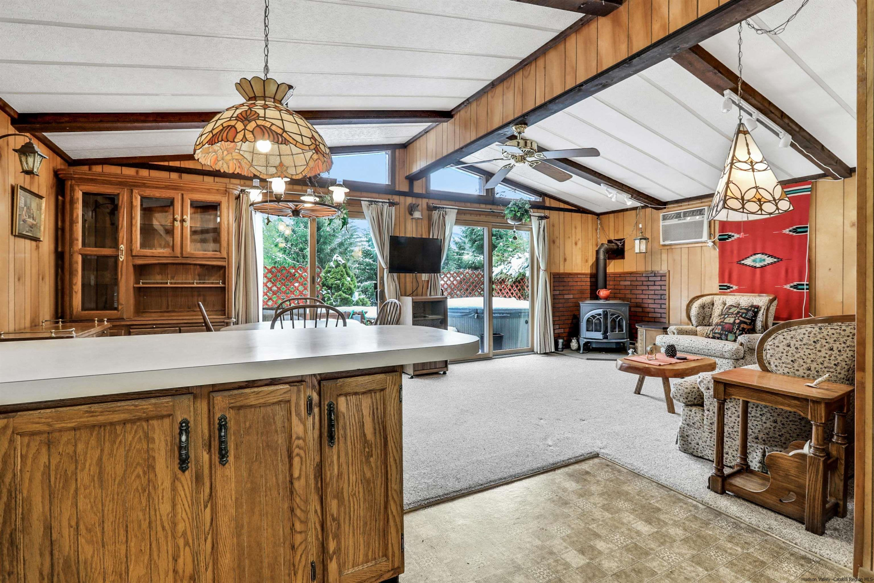 60 Grandview Acres Road Phoenicia, NY 12464 - Photo 10 of 21 a lobby with furniture and chandelier