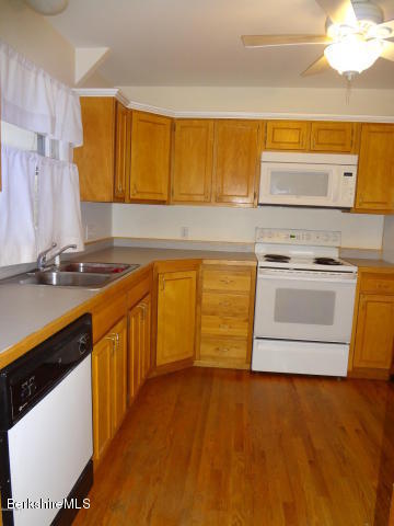 890 North Hoosac Road Williamstown, MA 01267 - Photo 4 of 12 Kitchen