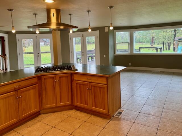 807 Kincaid Road Williams, OR 97544 - Photo 3 of 34 01 - 26