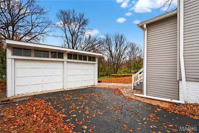 $239,900 | 8811 North Avenue, St. Louis, MO 63114