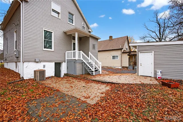 $239,900 | 8811 North Avenue, St. Louis, MO 63114