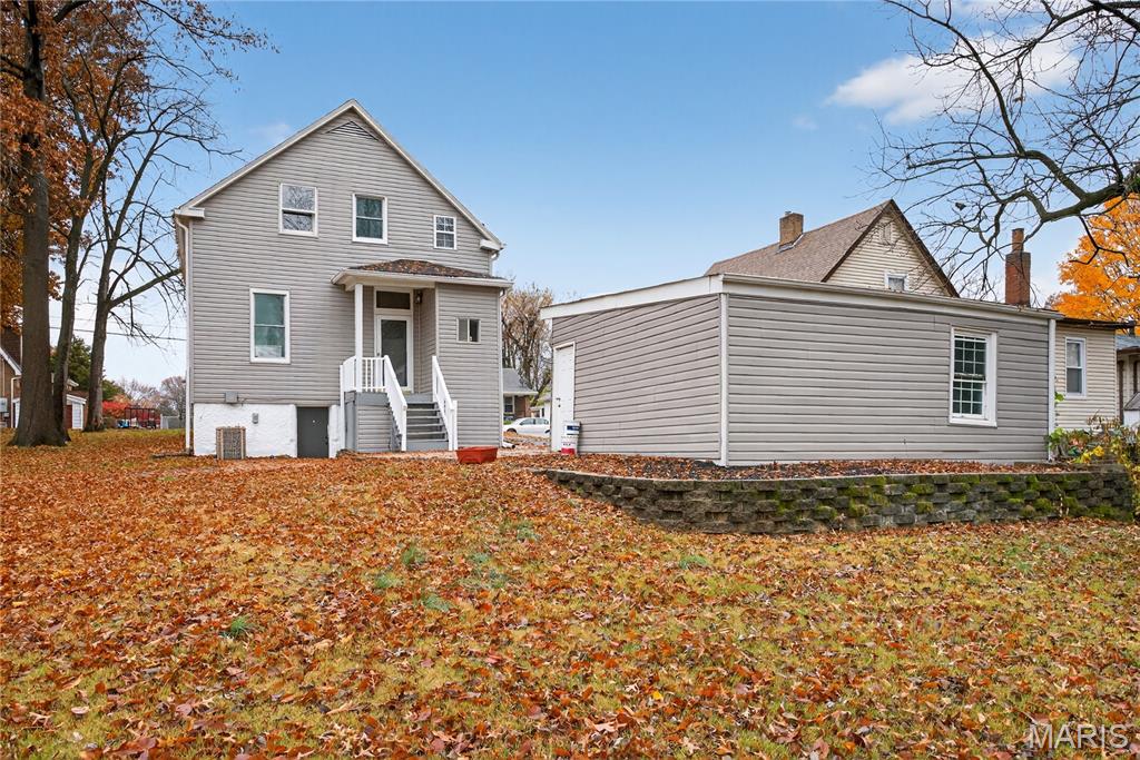 8811 North Avenue St. Louis, MO 63114 - Photo 38 of 41