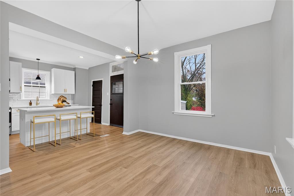 8811 North Avenue St. Louis, MO 63114 - Photo 7 of 41