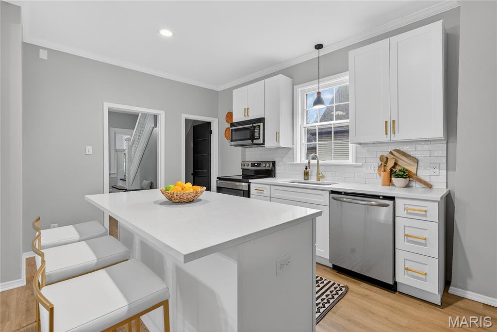 8811 North Avenue St. Louis, MO 63114 - Photo 9 of 41