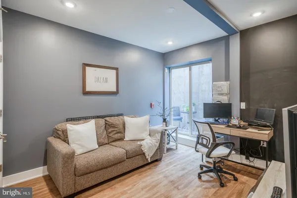 $1,850 | 1431 North 5th Street, Unit 2, Philadelphia, PA 19122