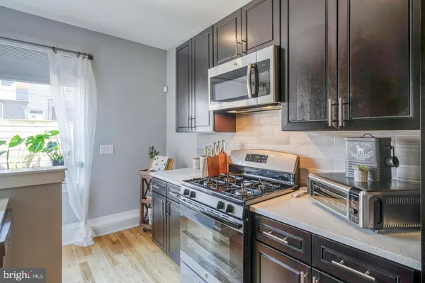 $1,850 | 1431 North 5th Street, Unit 2, Philadelphia, PA 19122