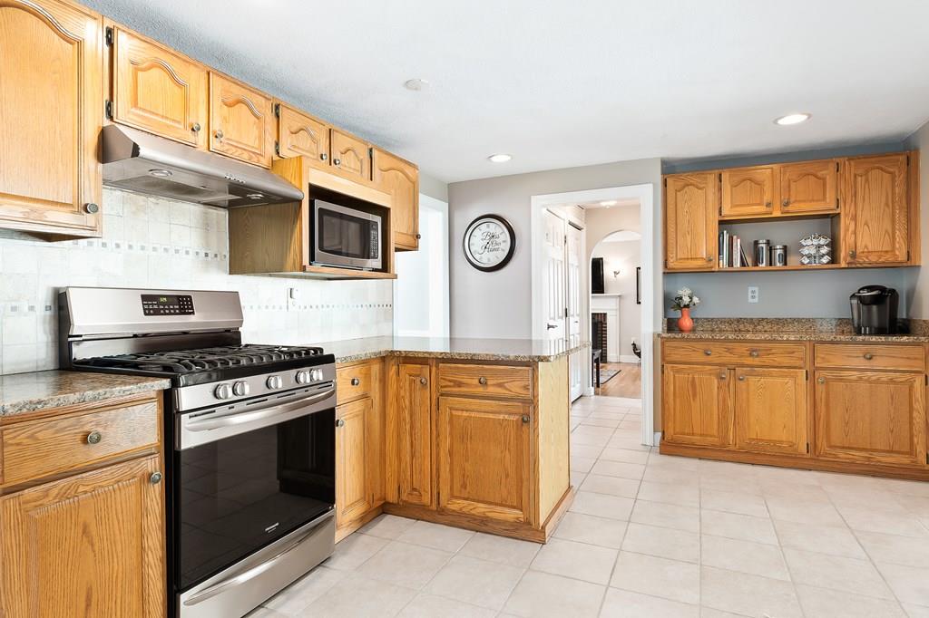 311 Maple Street Danvers, MA 01923 - Photo 7 of 32 Gallery Image 7