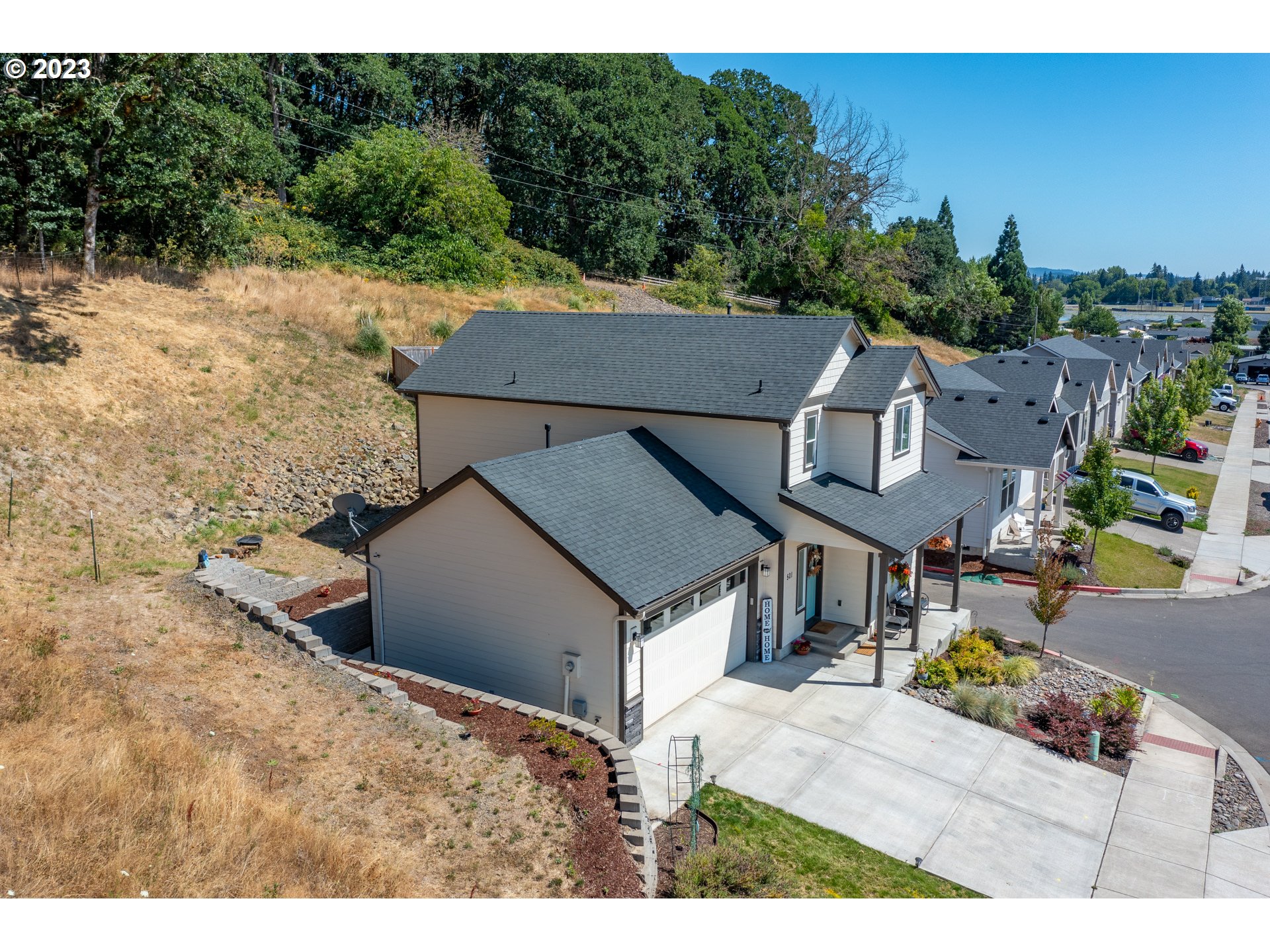 501 Merlot Street Amity, OR 97101 - Photo 33 of 44 a aerial view of a house with a yard