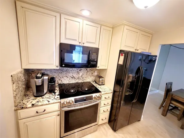 $350,000 | 1009 North Ocean Boulevard, Unit 503, Pompano Beach, FL 33062