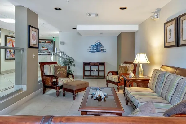 $350,000 | 1009 North Ocean Boulevard, Unit 503, Pompano Beach, FL 33062