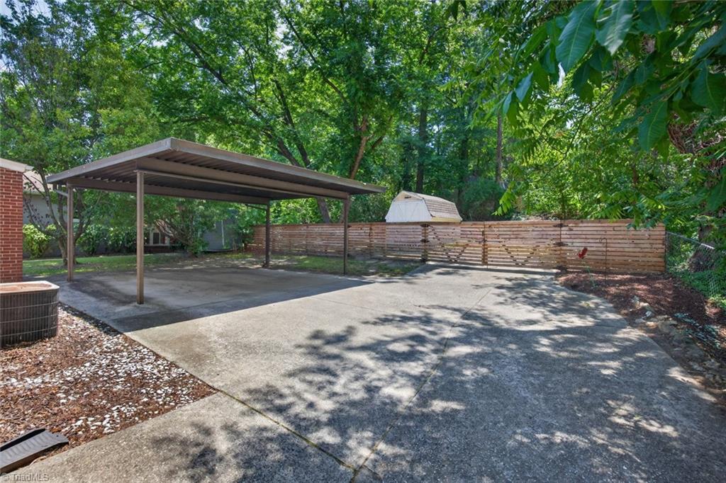 215 South Lindell Road Greensboro, NC 27403 - Photo 26 of 29