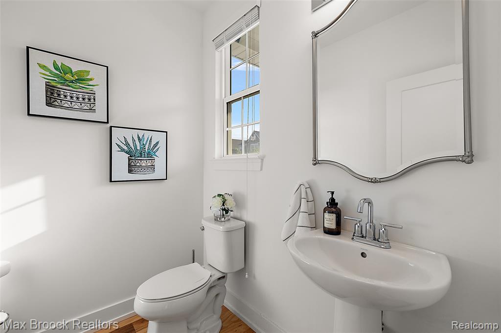 4260 Kent Road Royal Oak, MI 48073 - Photo 20 of 54 Gallery Image 20