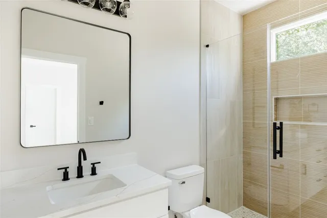 $1,935,000 | 901 Redd Street, Austin, TX 78745