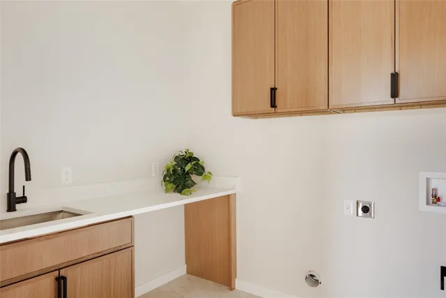 $1,935,000 | 901 Redd Street, Austin, TX 78745