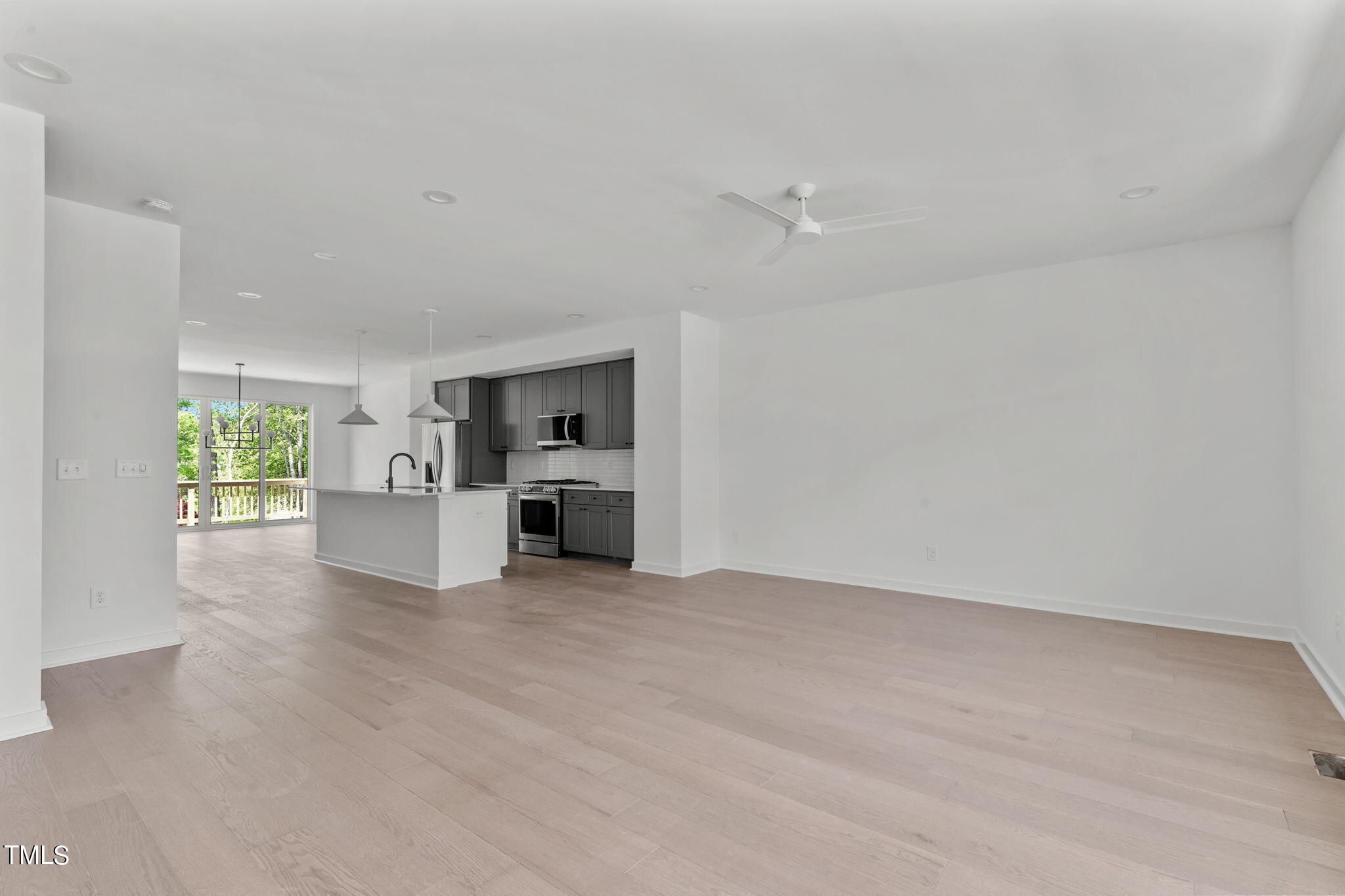 6415 Tanner Oak Lane Raleigh, NC 27613 - Photo 10 of 56 12