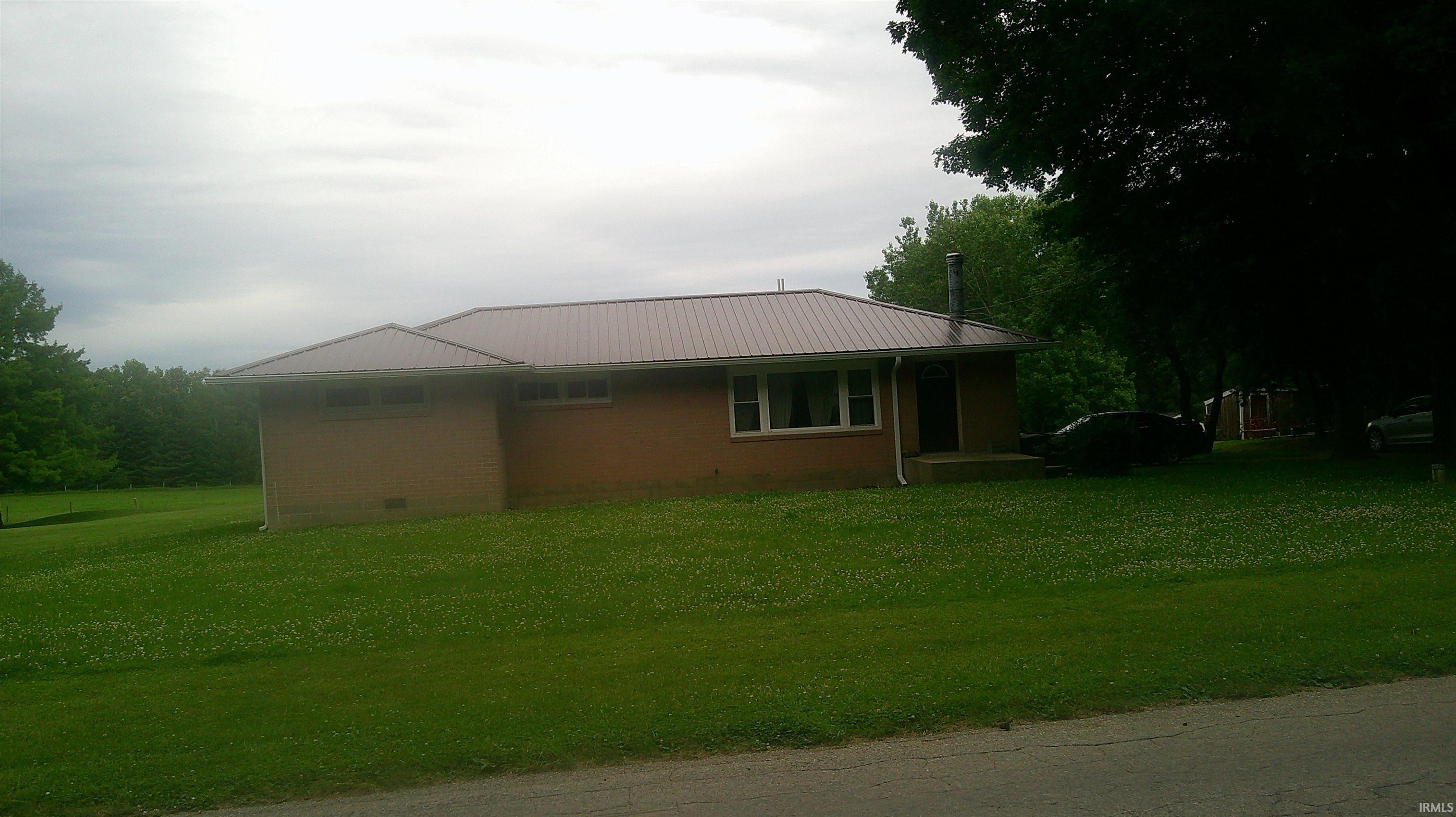 7577 North 550 East Rochester, IN 46975 - Photo 10 of 39
