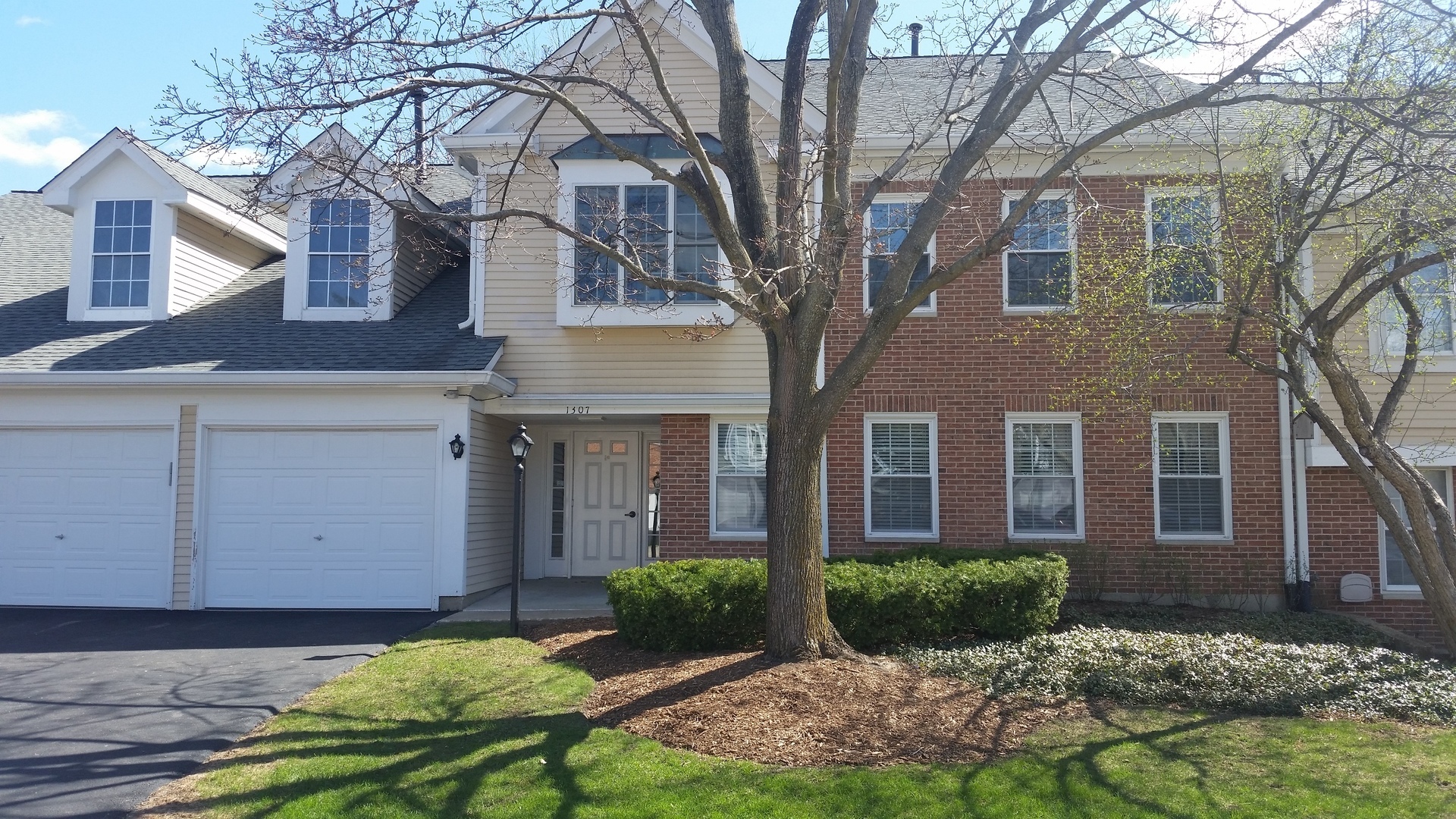 1307 Nutmeg Court, Unit D Mount Prospect, IL 60056 - Photo 1 of 18