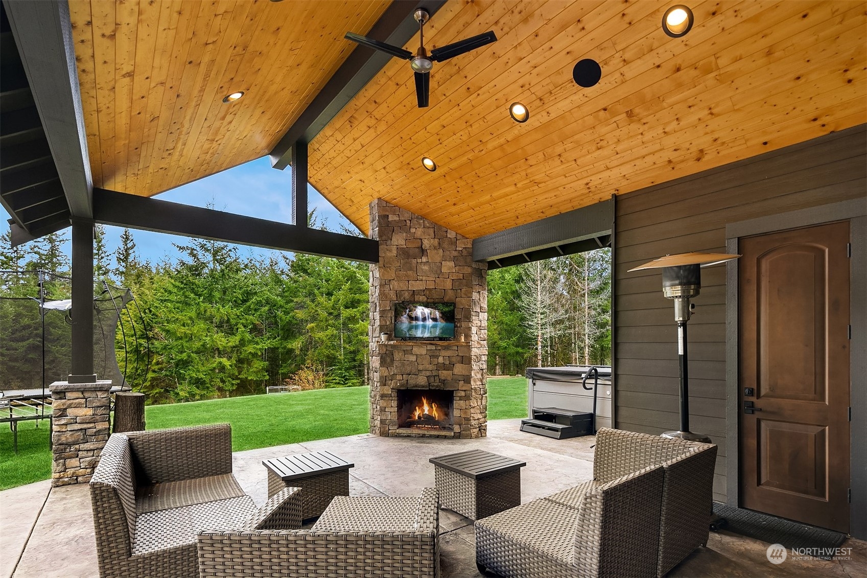 6809 Lake Alice Road Southeast Fall City, WA 98024 - Photo 32 of 40 Gallery Image 32