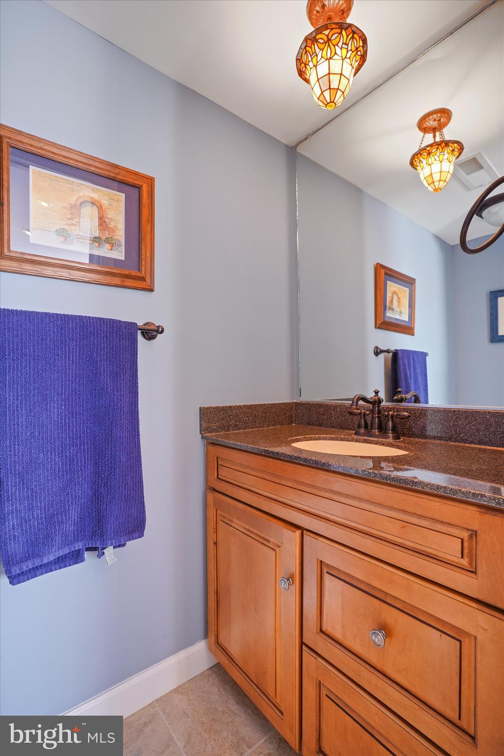 16 Muirfield Drive Reading, PA 19607 - Photo 15 of 42 1st Floor Half Bathroom