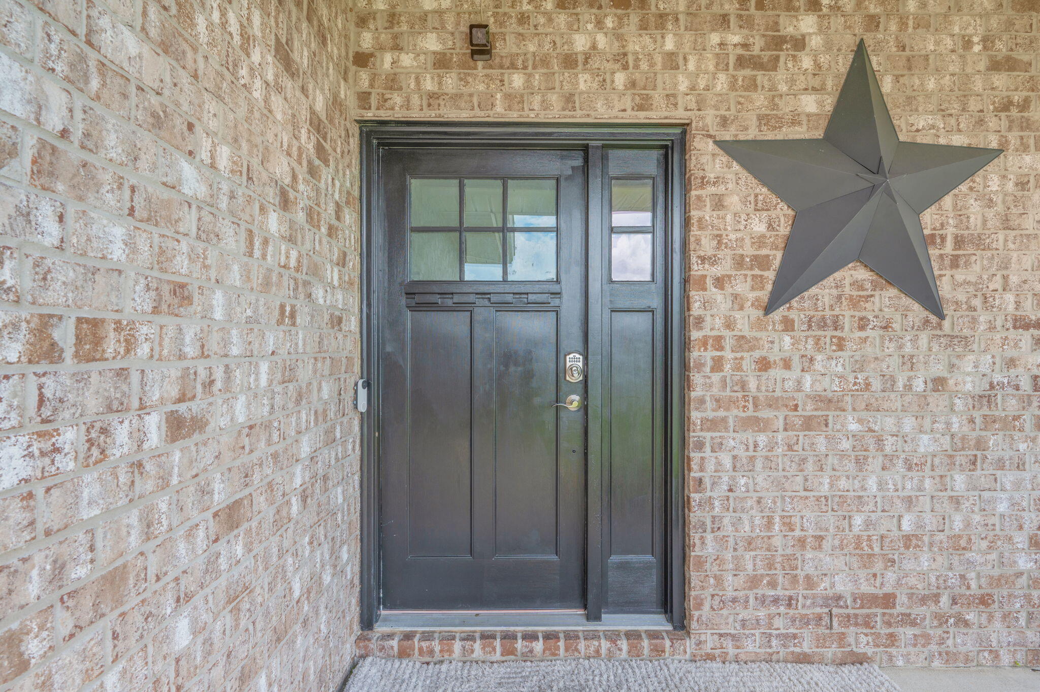 5737 Marigold Loop Crestview, FL 32539 - Photo 4 of 37 Come in!
