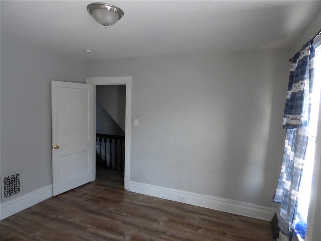 226 Lobinger Avenue Braddock, PA 15104 - Photo 14 of 32