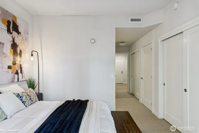 $998,888 | 10000 Main Street, Unit 502, Bellevue, WA 98004