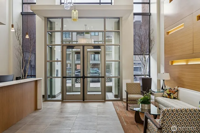 $998,888 | 10000 Main Street, Unit 502, Bellevue, WA 98004