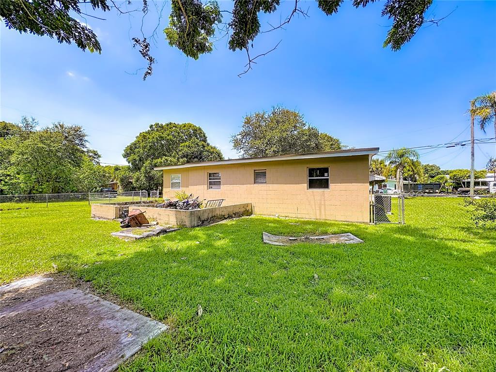 202 North 39th Street Fort Pierce, FL 34947 - Photo 28 of 45