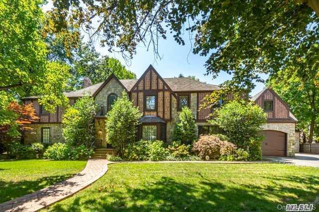 18 Robin Way Great Neck, NY 11021 - Photo 1 of 1 MAJESTIC TUDOR ON DOUBLE LOT