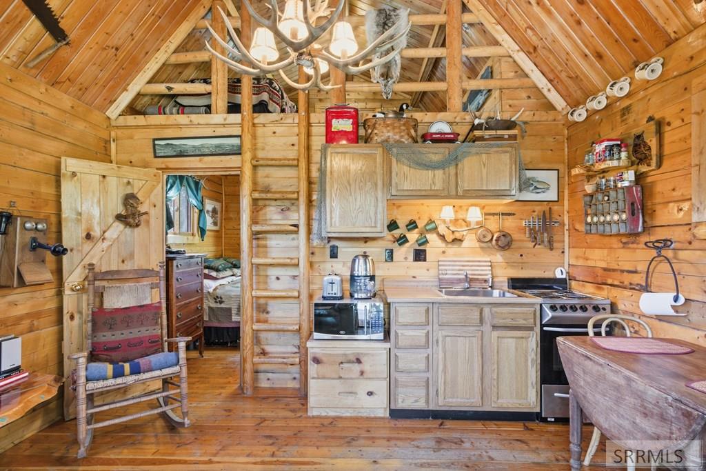 21 Pinetree Drive Salmon, ID 83467 - Photo 7 of 71