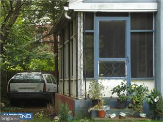 3119 Tuckahoe Road Camden, NJ 08104 - Photo 3 of 6 Sun Room
