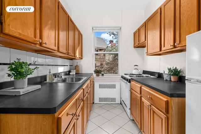 $255,000 | 915 East 17th Street, Unit 114 | Midwood