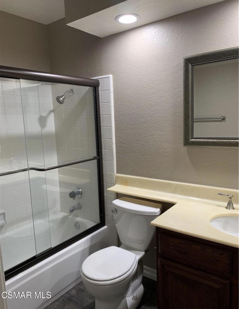 852 Congressional Road Simi Valley, CA 93065 - Photo 13 of 25