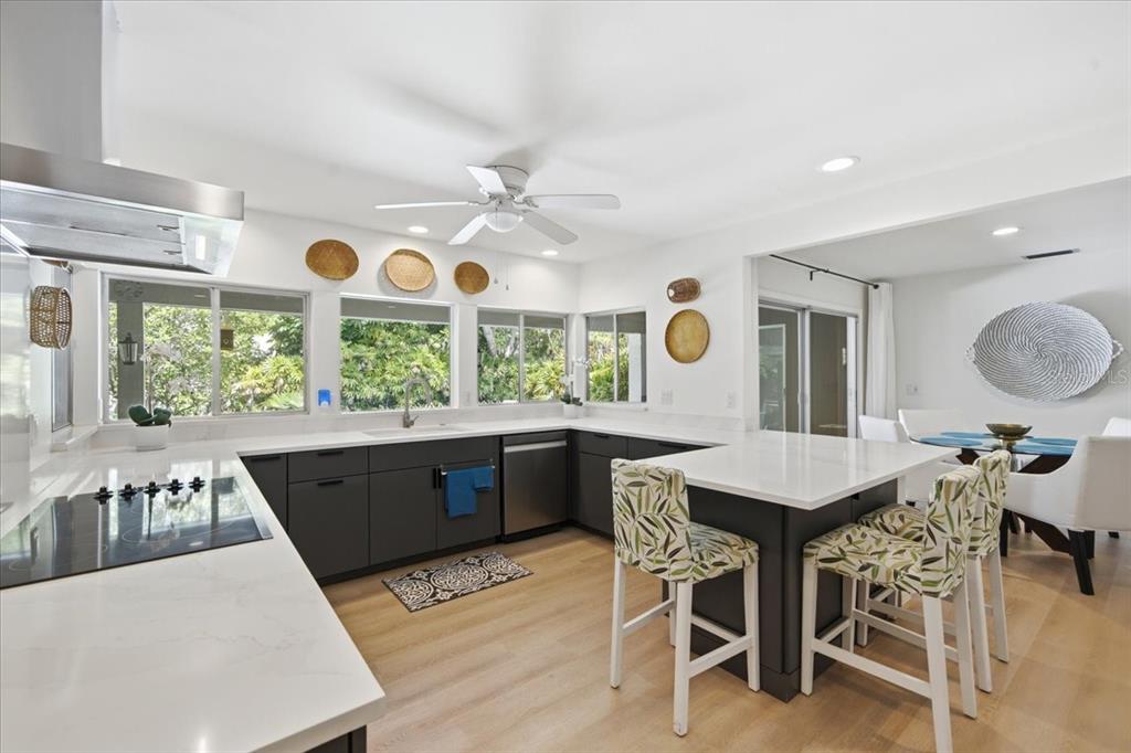 10502 Sago Road Tampa, FL 33618 - Photo 11 of 45 Gallery Image 11