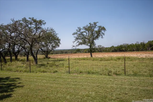 $1,325,000 | 34 Cravey Road, Boerne, TX 78006